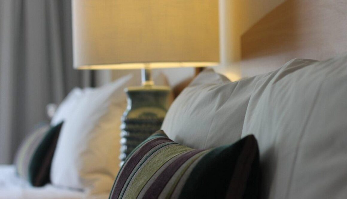 DELUXE TWIN ROOM JETTED TUB